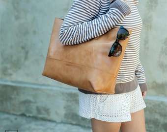 Shopper Bag / Tan color / Full grain leather /Leather Tote Bag /Vegetable Tanned Leather / Minimalist / Leather Tote / Gift