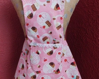 LITTLE GIRLS APRON with cupcakes --- ages 3-7 -- Cupcakes with sprinkles and cherries