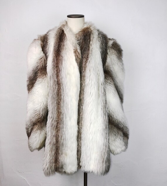 Catherine Malandrino Snap Tab Closure Faux Fur Coat In White Lyst Gallery