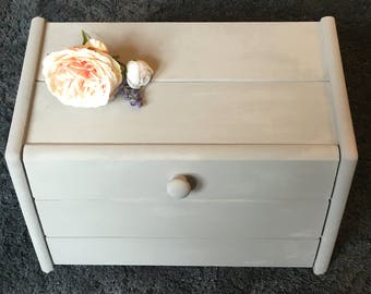 Up cycled Shabby Chic style Wooden Bread Box in Flint Grey