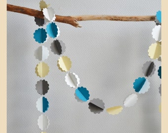 Garland "Petite Fleur" decorative scalloped paper and cotton thread