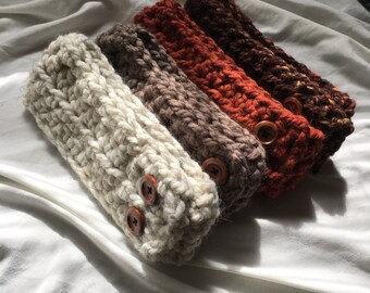 Ready to ship//Knit headband earwarmer with buttons//THE BELLA//