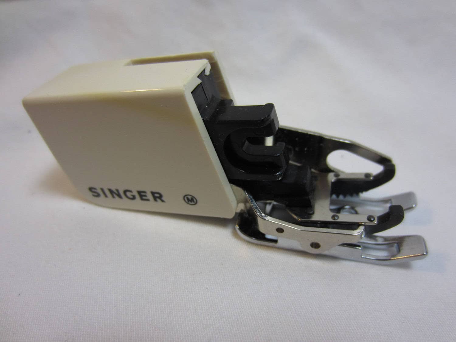 Singer 6268 Even Feed Walking Foot M