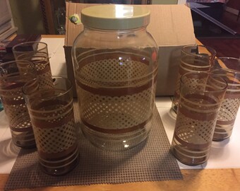 Retro tea glasses with sun tea jar