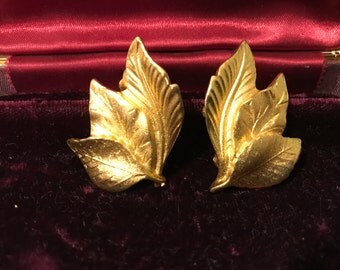 Three Leaves Fan, Goldtone Clip-on Earrings