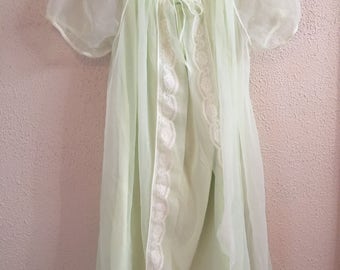 Vintage 1950's Berkliff nightgown and robe set