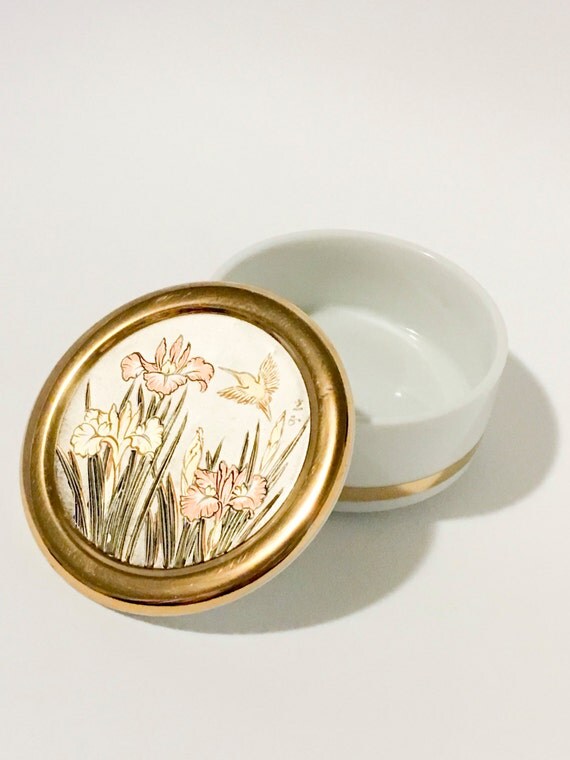 Porcelain Art of Chokin 24K Gold Edged Trinket Box Made in