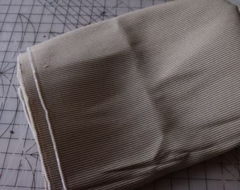 3 upholstery fabric in two-toned stripe Beige/olive 3