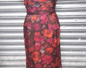 1950s wiggle dress