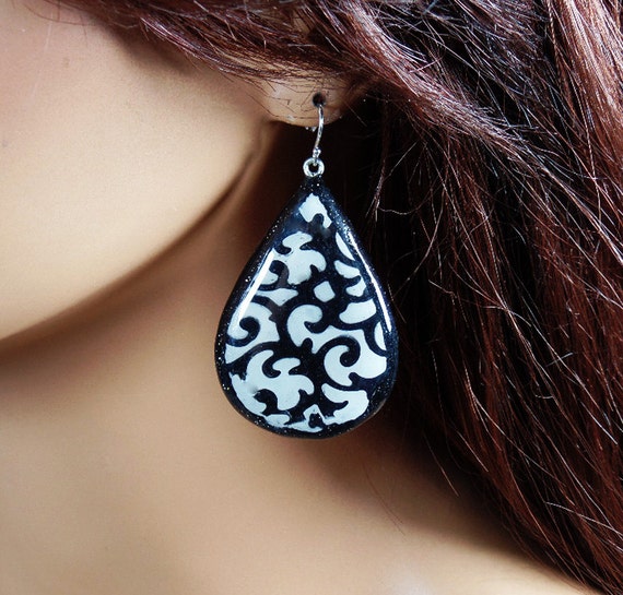 Polymer Clay Dangle Earrings With A Filigree Pattern Black 2385