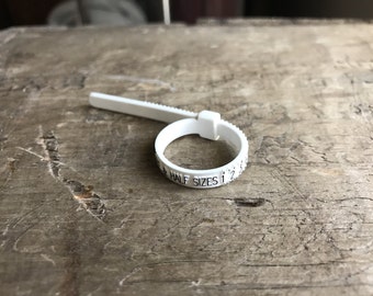 Ring Sizer Free Shipping Reusable Fits and Sizes Women Men Children Ring Sizes 1-17