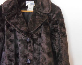 1970s vintage womens faux fur coat