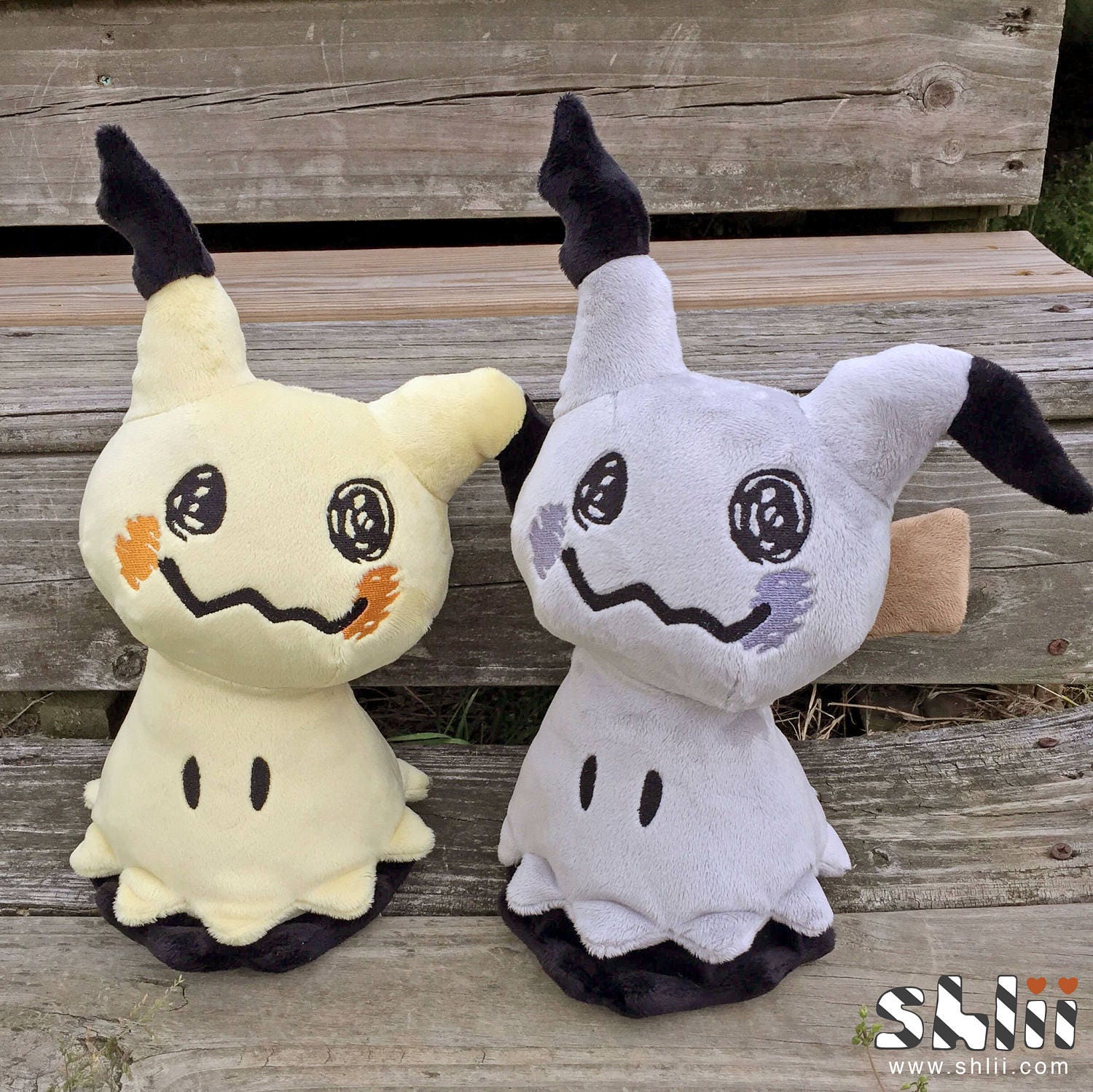 mimikyu shiny plush