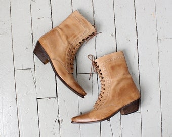Yap Micronesia Leather Boots - Hibiscus Vintage