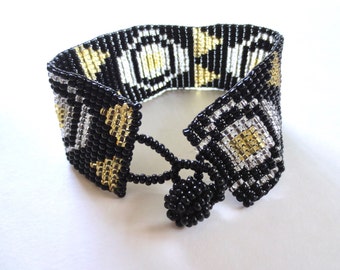 Art Deco Seed Bead Bracelet, Glass beaded bracelet, Flapper Jewelry, 80s Native American Beads, Jackpot Jen Vintage