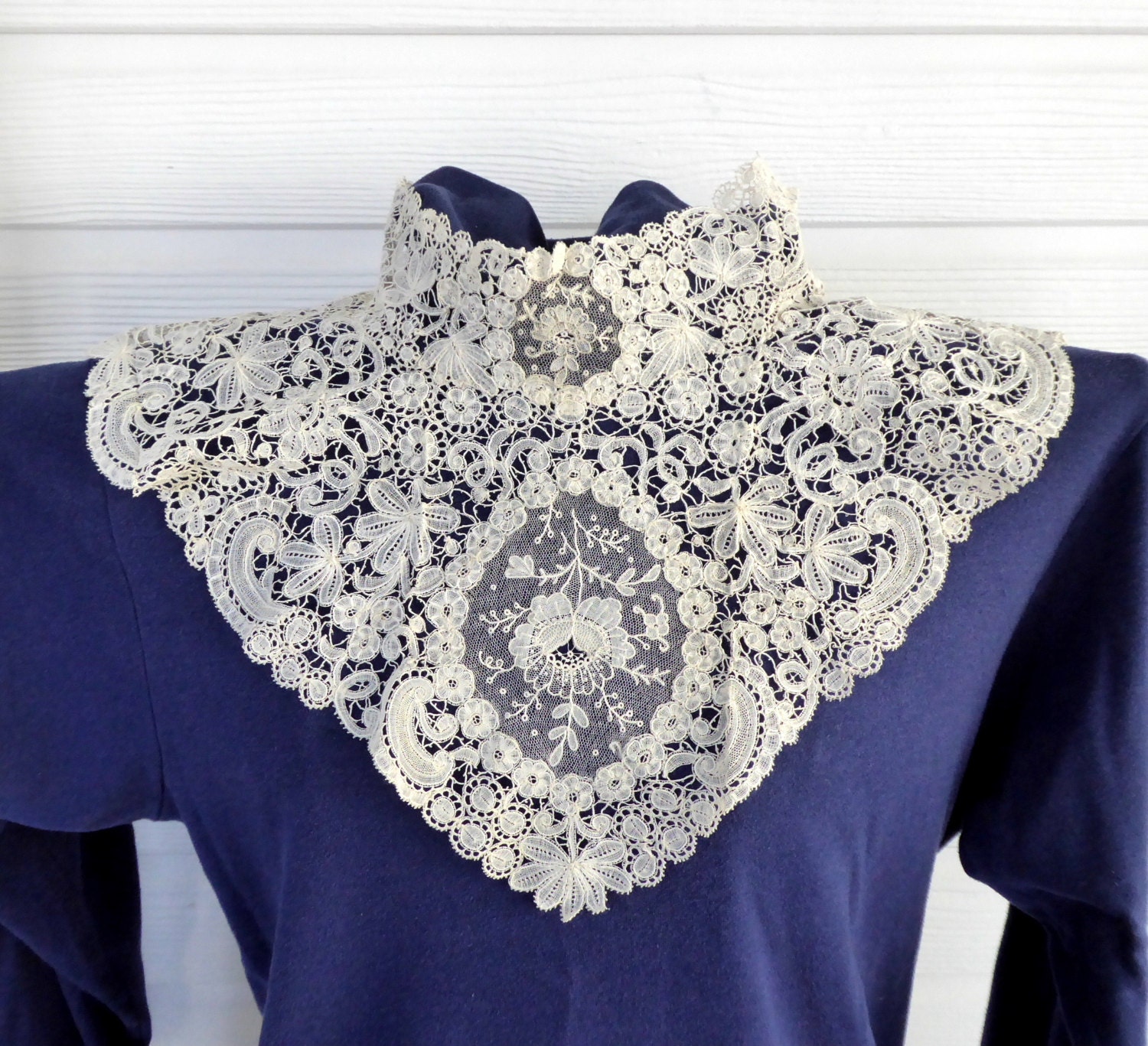 Antique Lace collar Point de Gaze Mixed Lace Brussels 1800s