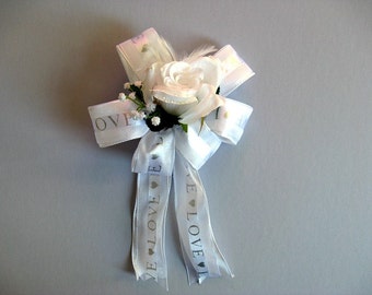Wedding gift for brides, Bridal shower decoration, White feather gift bow, Wedding shower bow, Bow for presents, Gift wrap bow