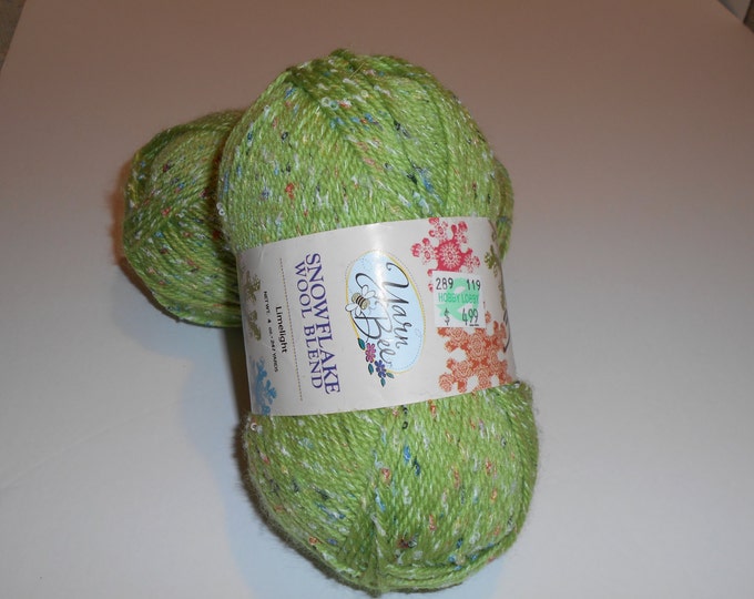 Snow Flake Wool Blend, Limelight color yarn, Wool Yarn, Knitting Yarn, Sweater Yarn
