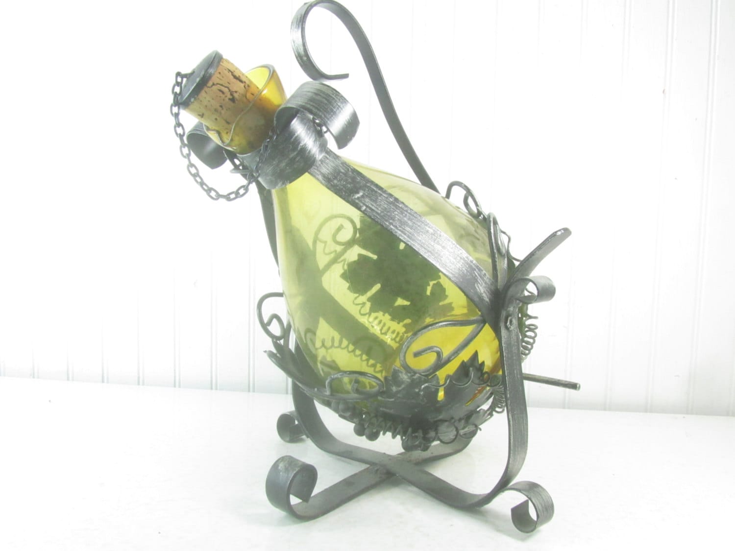 Tilt And Pour Bottle wine bottle wine carafe metal holder