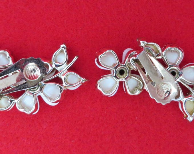 Kramer White Flower Earrings, Vintage Lucite Rhinestone Silvertone Clip-ons, Valentine's Day Gift