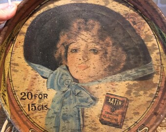 Old tabacco tray, rusty.