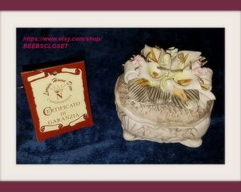 Giuseppe Armani jewelry box Vintage in capodimonte ceramics made in italy. Vintage Jewelry Box, Flower jewelry box, Porcelain