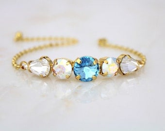 Gold Bangle bracelet, Bridal bracelet, Bridal jewelry, Swarovski crystal bracelet, Crystal bangle bracelet, Simple Wedding bracelet