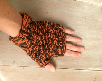 knit fingerless mittens