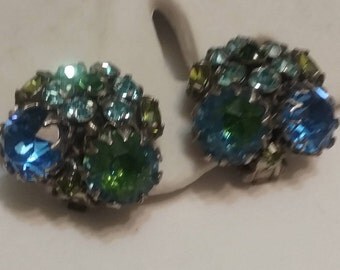 Rhinestone cluster clip earrings