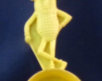 Mr. Peanut Planter's Vintage Dual Measuring Spoon, 1950s