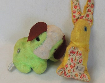 2 Vintage Plush Toys.. Knickerbocker Musical Dog & Columbia Toy Rabbit