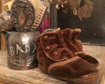 Antique Velvet Button baby shoes