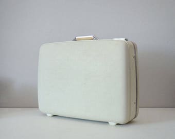Vintage White Suitcase - American Tourister Luggage - Wedding Card Suitcase - Tiara Suitcase