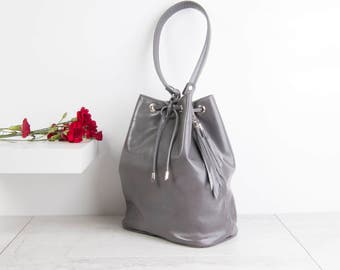 Leather Bucket Bag, Drawstring Bag, Grey Purse, Glossy Grey Leather, Grey Leather Purse, Roomy work bag