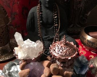 Tibetan Lotus Mini Incense Burner Kit, 15 g Handcrafted Resin Temple Blend Incense, Sand, Charcoal, Holder