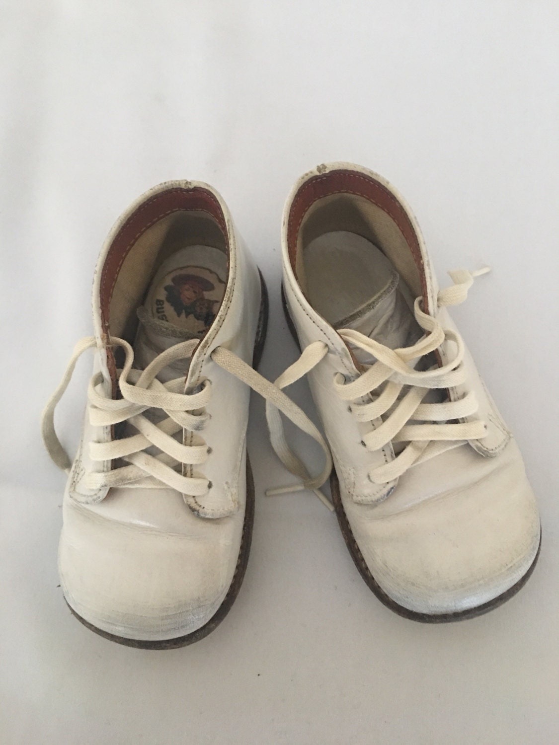 buster brown walking shoes for infants