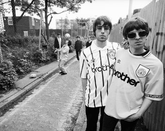 Oasis - Noel/Liam BW Poster - Choose Your Size - Includes a Free Surprise A3 Poster (1)