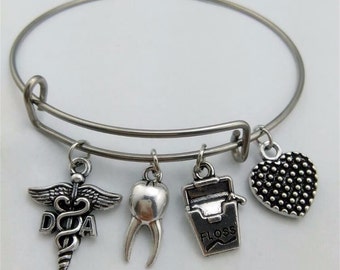 Dental Assistant Bracelet,Gift for Dental Assistant, Dental Bracelet, Dental Assistant, Bangle Bracelet, Custom Bracelet, Charms