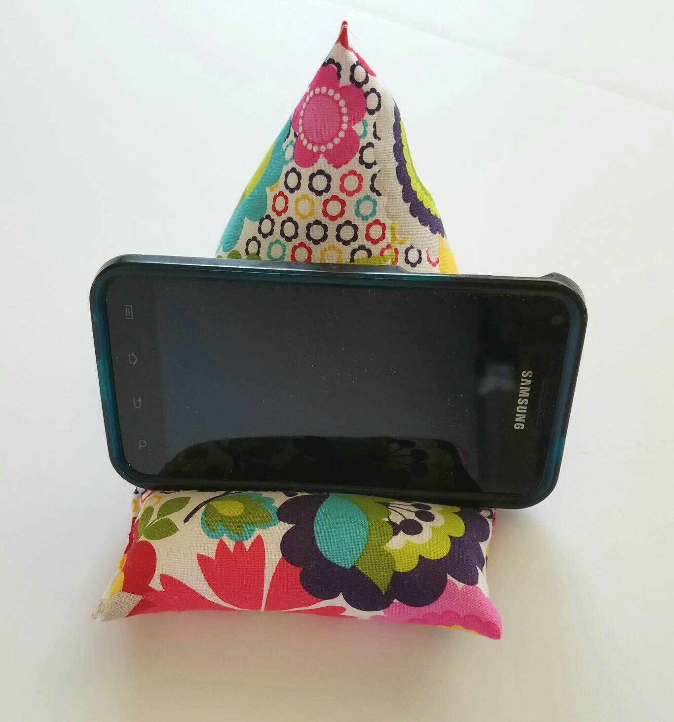 Cell phone pillowiPhone standCell phone holderPhone