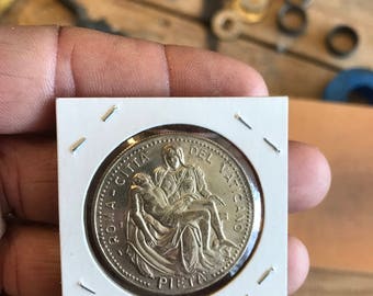 50 shillings coin ring