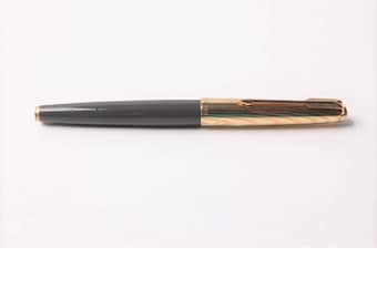 Parker rainbow cap fountain pen grey barrel model 61
