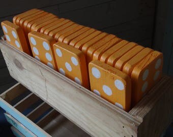 Giant dominoes game