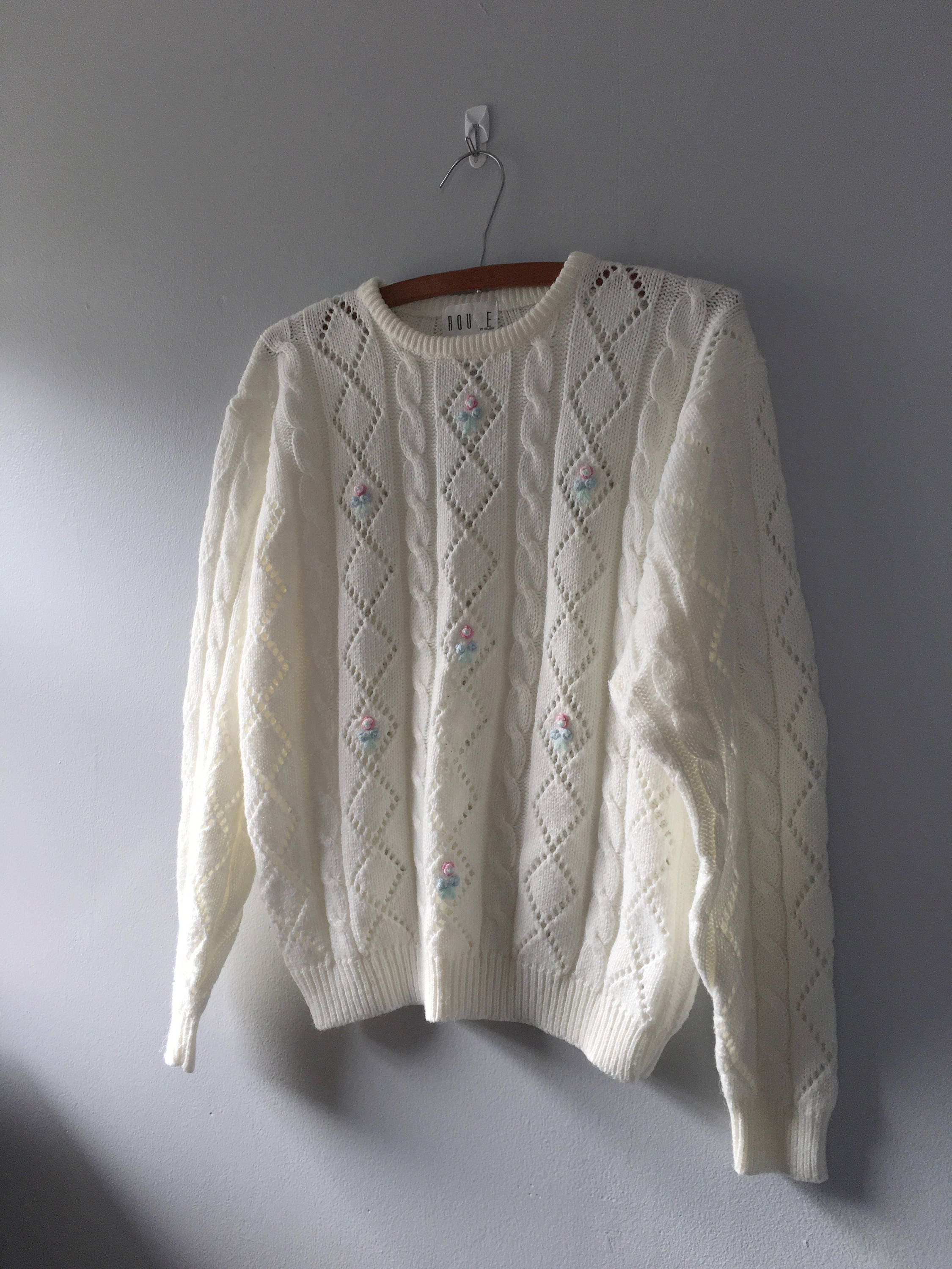 Vintage knit sweater cream knit floral pullover lightweight