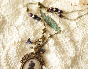 Illustrated Necklace - pendant - cameo - Miss Shadow - The Hat