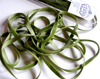 Vintage French 1920's Velvet Ribbon 5/16 Inch Gorgeous Moss Green
