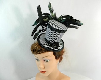 Tophat black white Stripes Minihat Fascinator Gothic Hat Burlesque Cocktail Derby Bibi Chapeau Victorian Steampunk Bridal Hat Church Wedding
