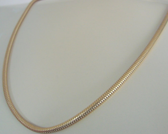 Avon Designer Signed Serpent Snake Goldtone Chain Vintage Jewelry Jewellery