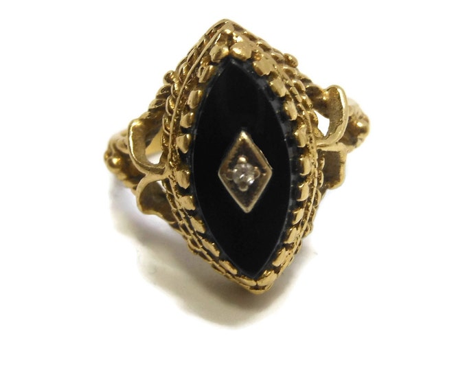FREE SHIPPING 14K Black Onyx ring, marquise cut, diamond chip, braided edges, size 6 1/2