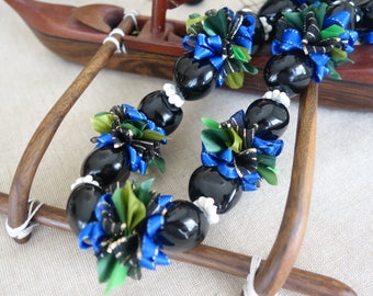 Hawaiian Kukui Nut Ribbon Lei Royal Blue