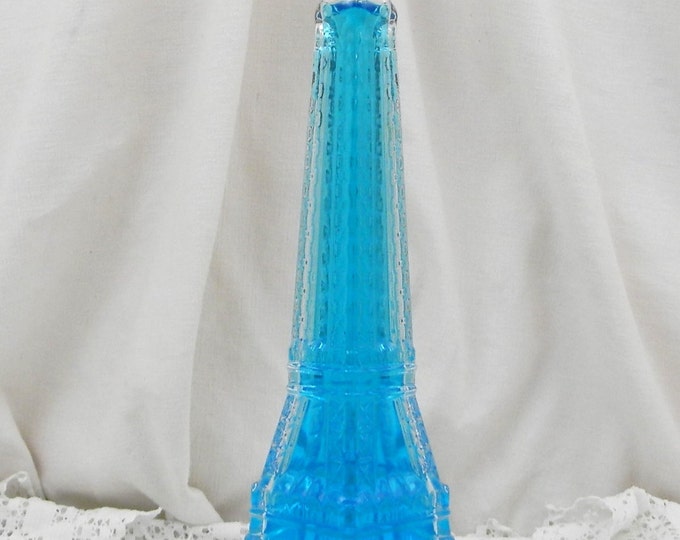 Large Vintage French Mid Century 1960 Retro Eiffel Tower Clear Glass Bottle / Carafe, Parisian 60s Decor, Paris Souvenir from France